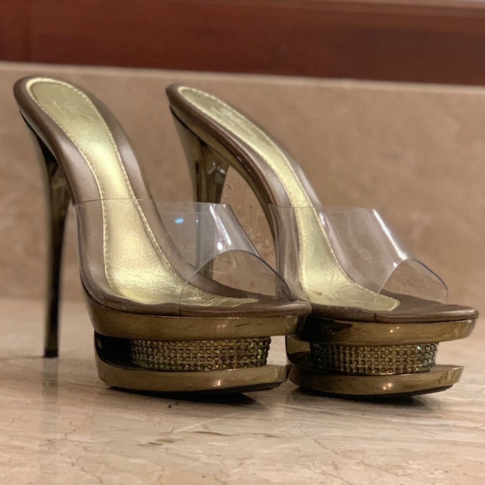 Vicaro 6” Platform Stiletto w/2” platform (7)
